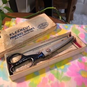 Vintage 50s Kleencut Pinking Shears in Original Box Paperwork Included Scissors